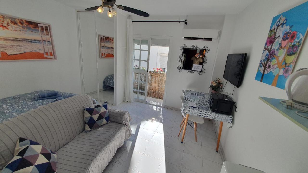 Apartamentos Eduardo Rico Nerja Exteriör bild