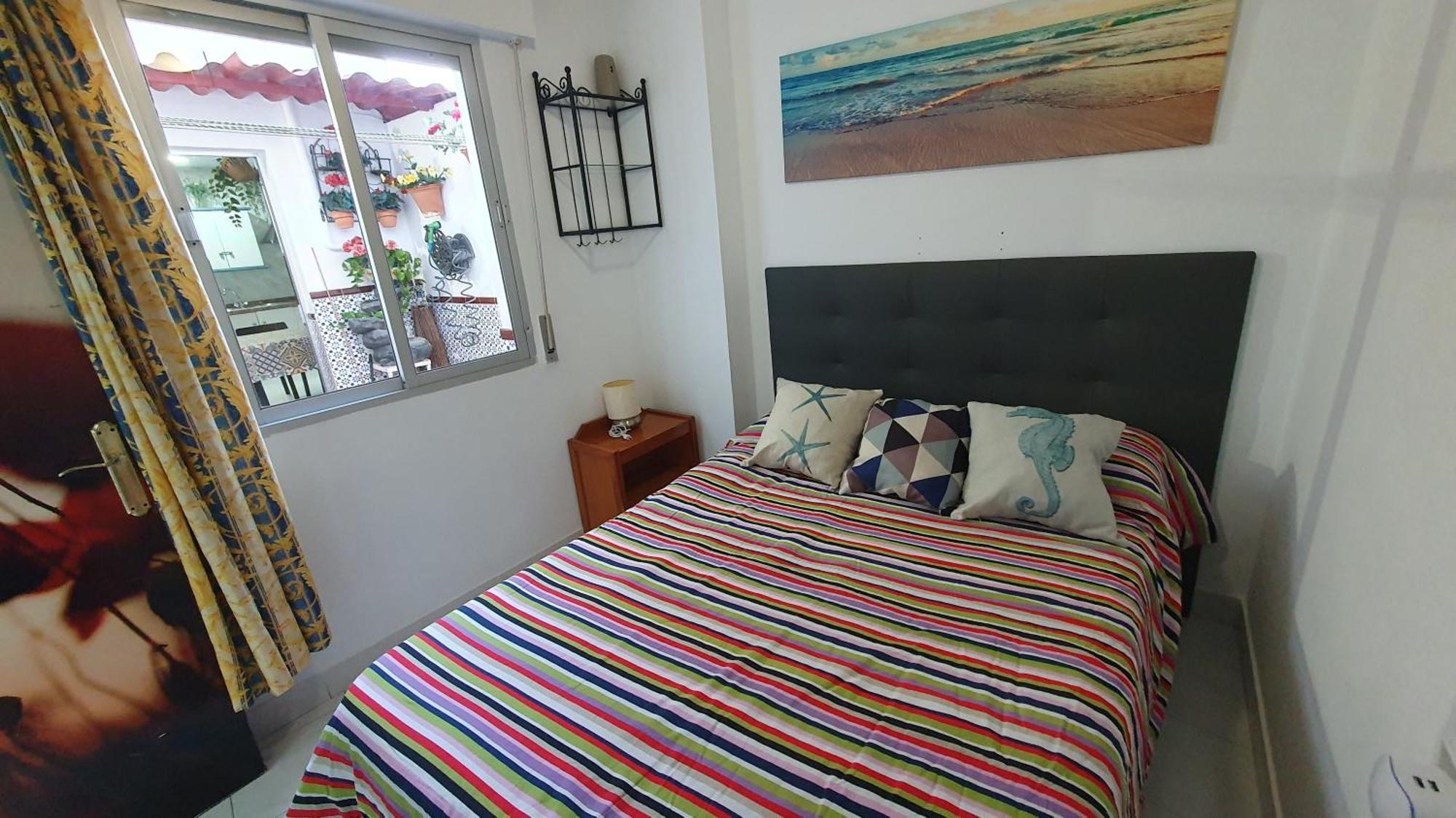 Apartamentos Eduardo Rico Nerja Rum bild